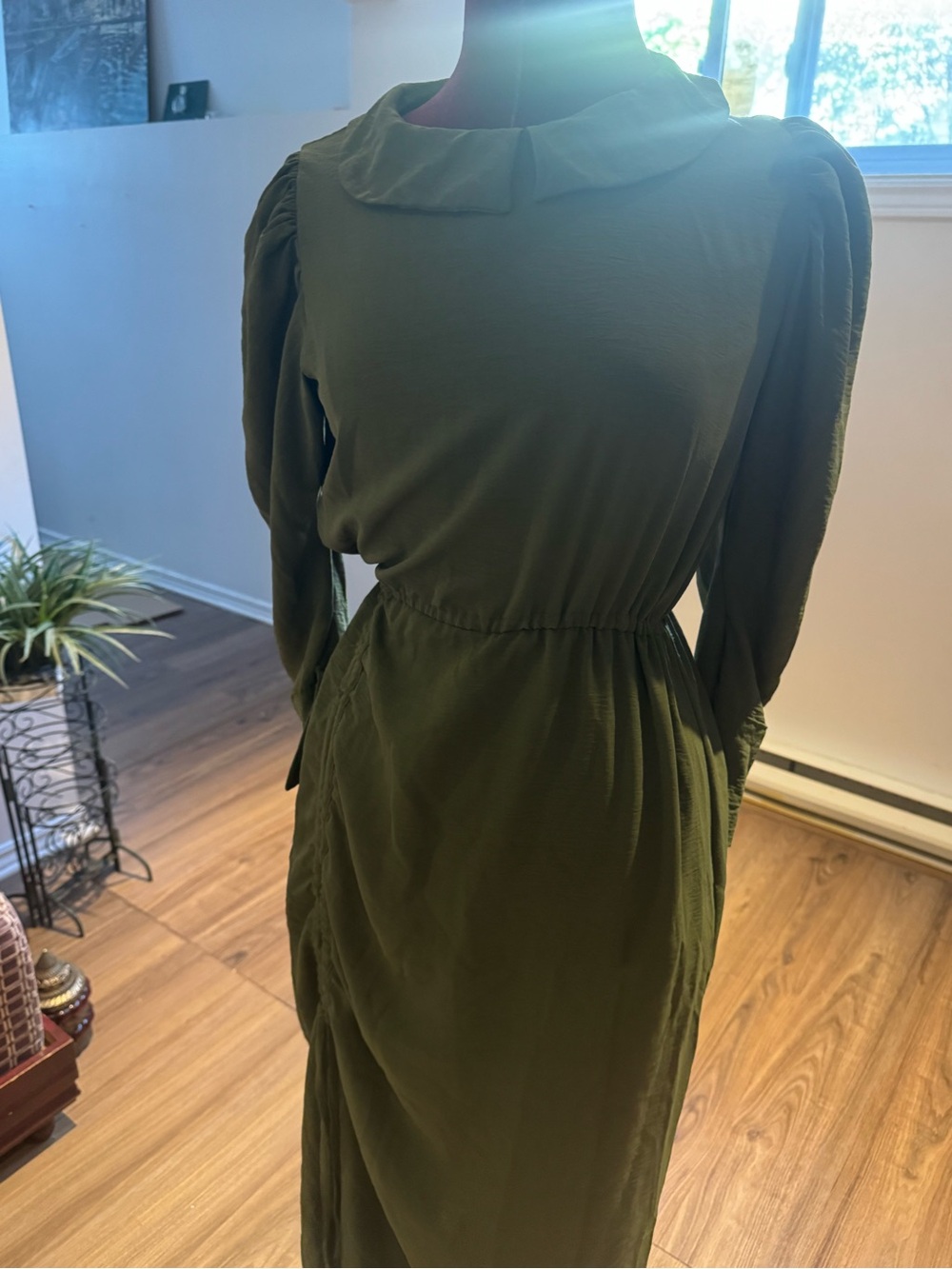 Olive Green Long-Sleeve Waist-Defined Women’s Dress
